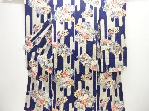 アンティーク　壷垂れに草花模様振袖